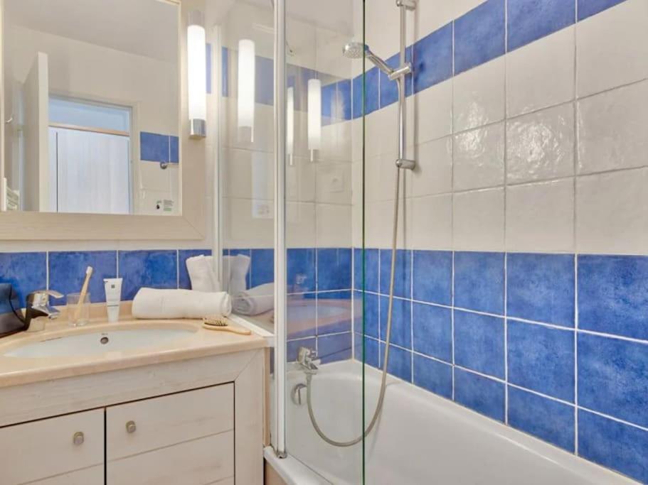 Superbe Appartement 50M De La Plage En Bord De Mer Ιέρ Εξωτερικό φωτογραφία