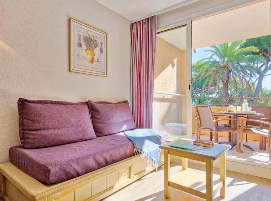 Superbe Appartement 50M De La Plage En Bord De Mer Ιέρ Εξωτερικό φωτογραφία